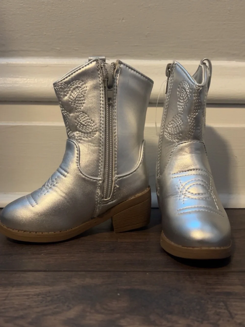 Silver Girls' Western Boots - Metallic Finish